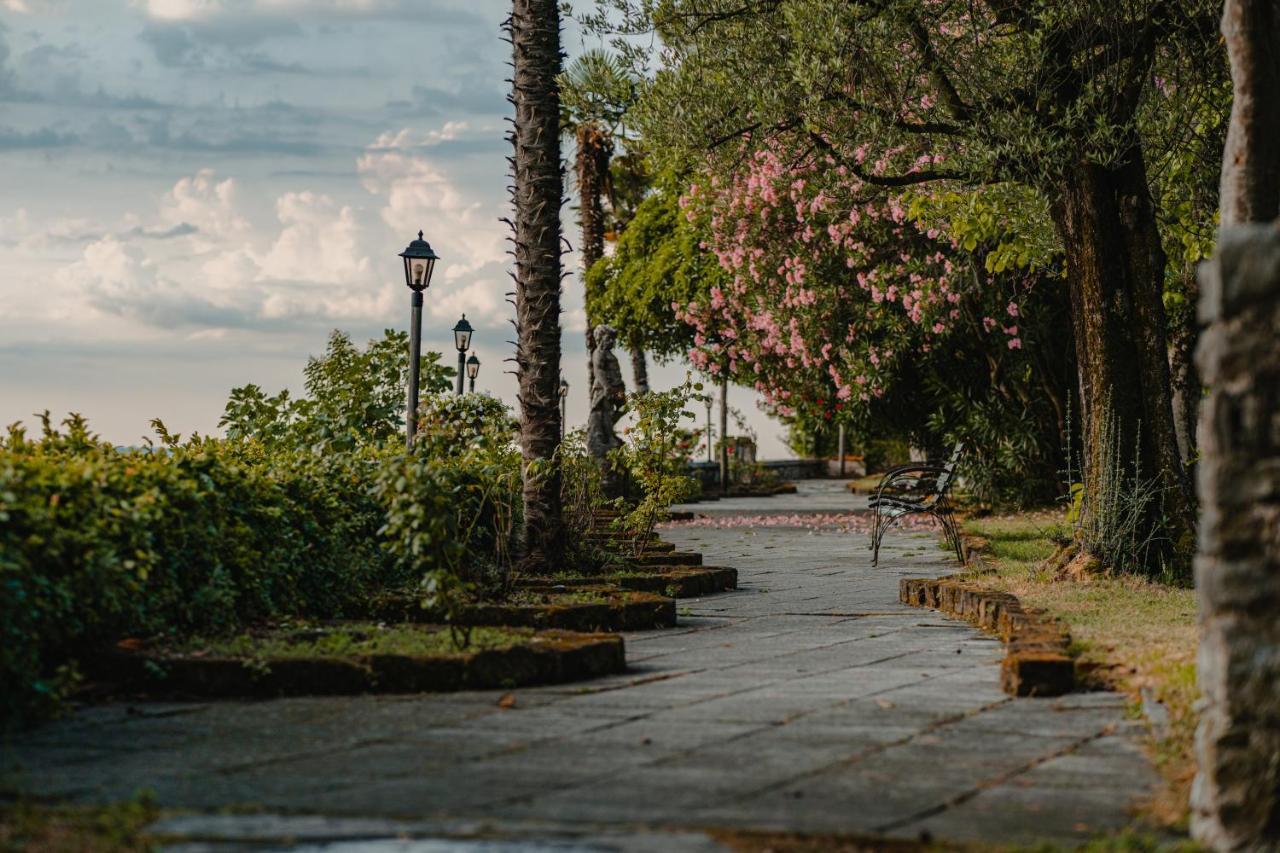 Villa Mimosa Au Lac - Estella Hotels Italia 托斯科拉诺-马德尔诺 外观 照片